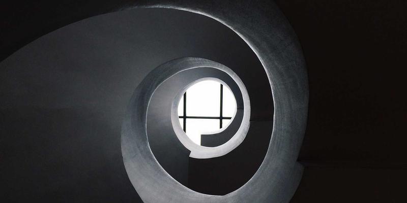 精密钣金如何重塑高端机柜与外壳？南京浩顺隆的一体化智造之道